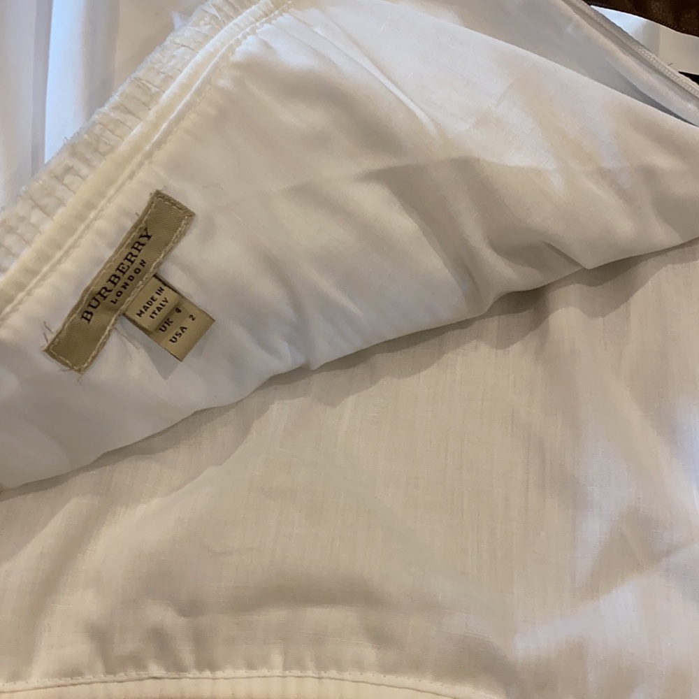 BURBERRY WHITE EYELET SKIRT NWOT JUST GORGEOUS - Picture 8 of 13